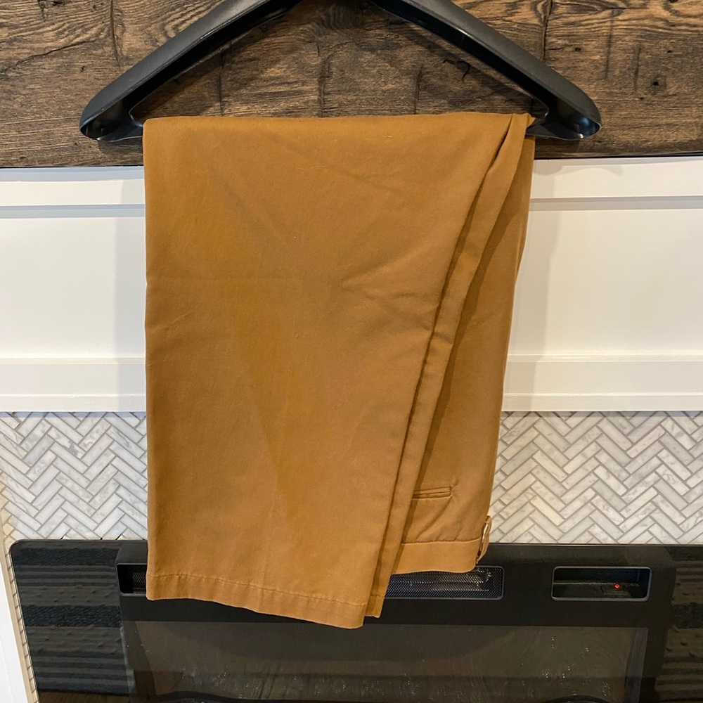 42x28 Amazon Essentials Chinos